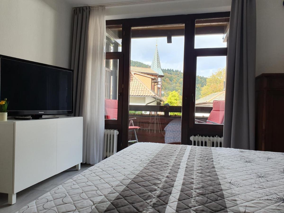 Gemuetliche Ferienwohnung Am Kurpark In Bad Herrenalb Esterno foto